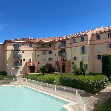 Fréjus Residence Ste Croix מראה חיצוני תמונה