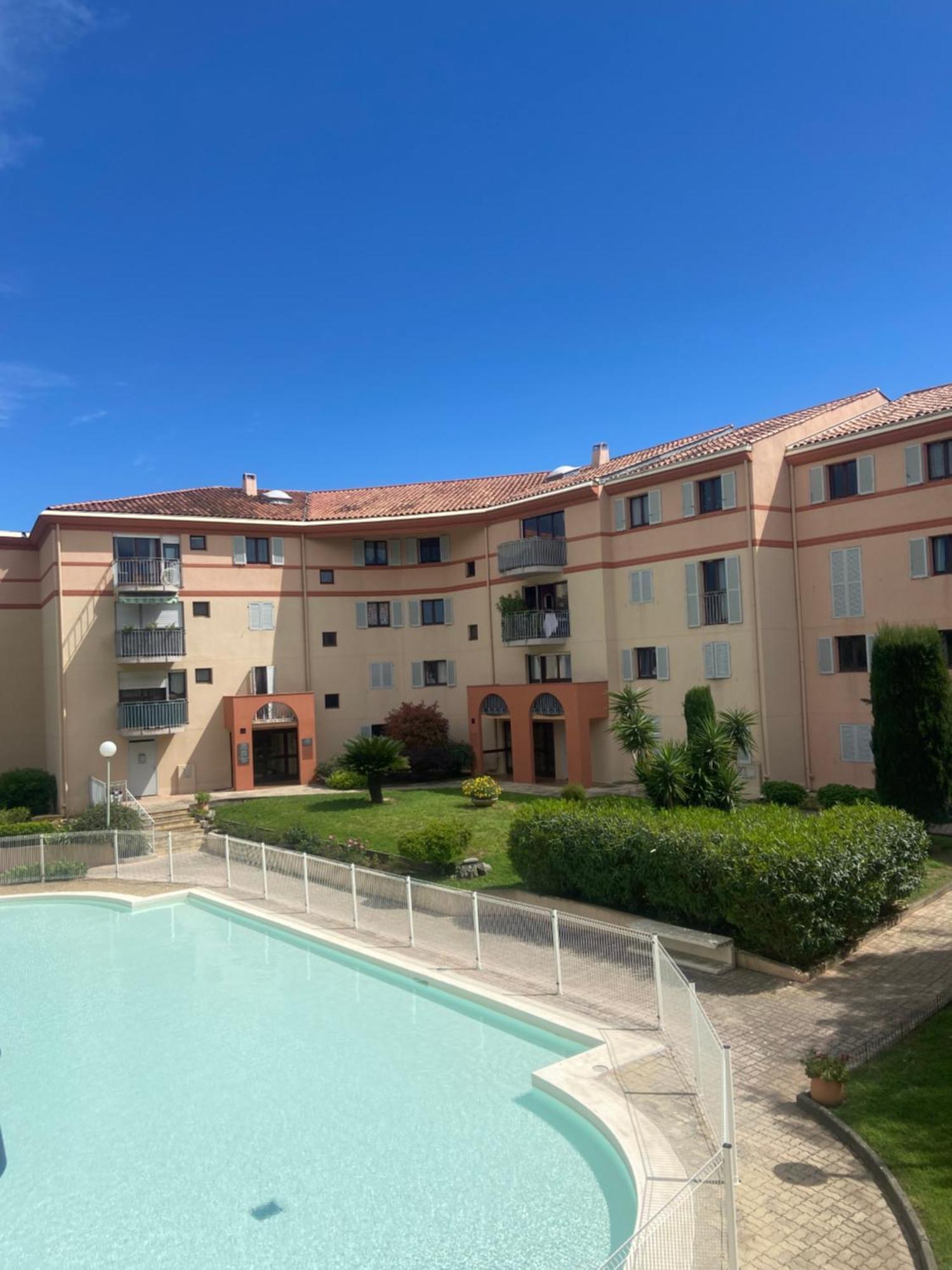 Fréjus Residence Ste Croix מראה חיצוני תמונה